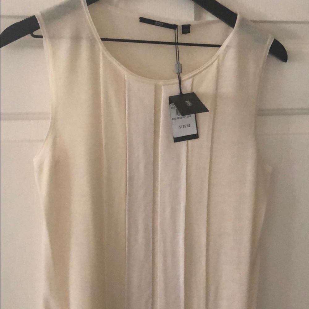 Boss top. Tone on tone.